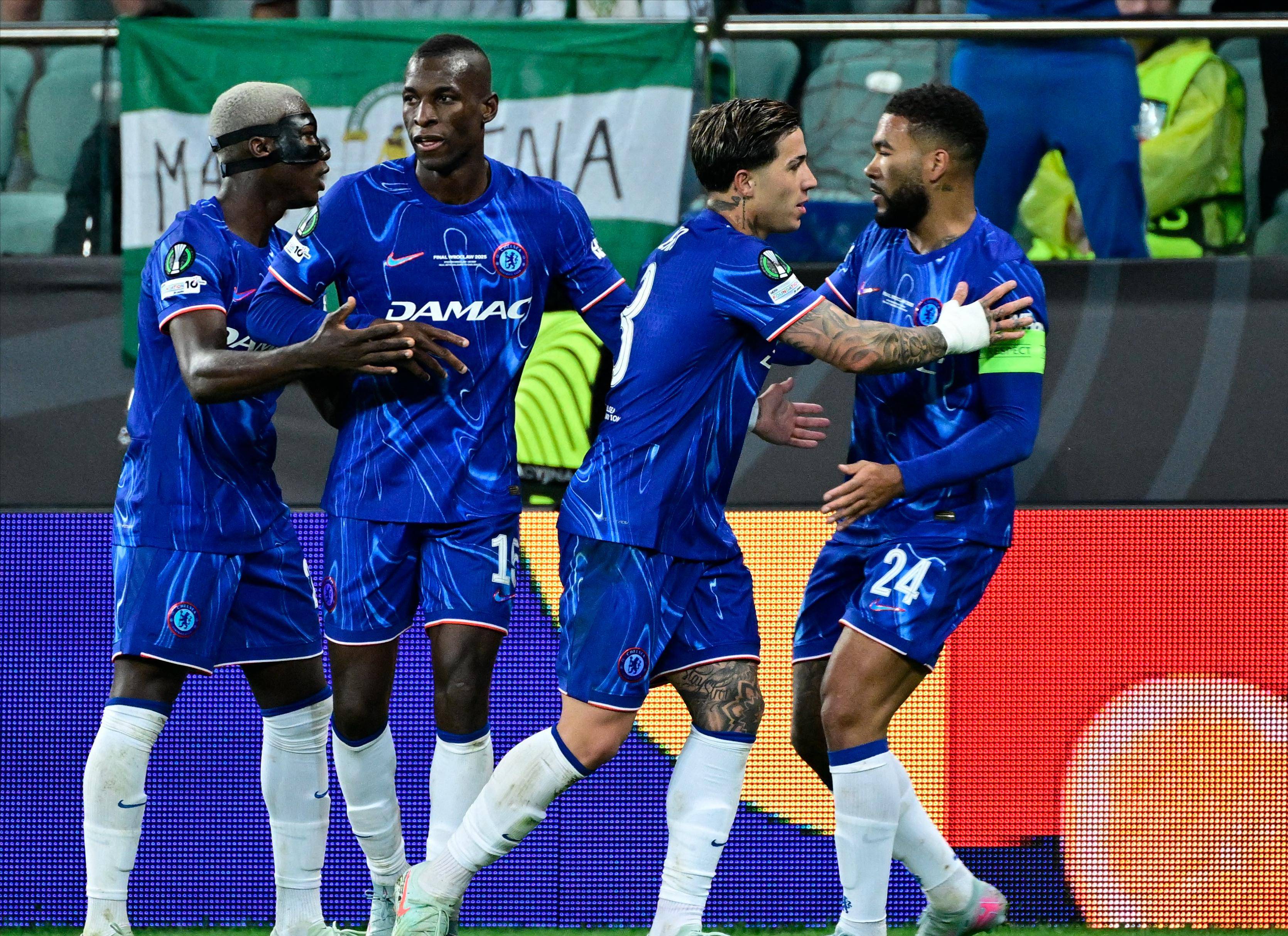 切尔西门将多次救险，当选全场最佳球员，可以时间广告怎么.-爱游戏