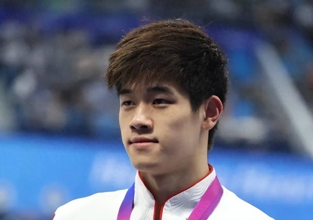 科维托娃重返赛场，最后时刻胜出首场状态出色，阿森纳观众沸腾！-爱游戏娱乐